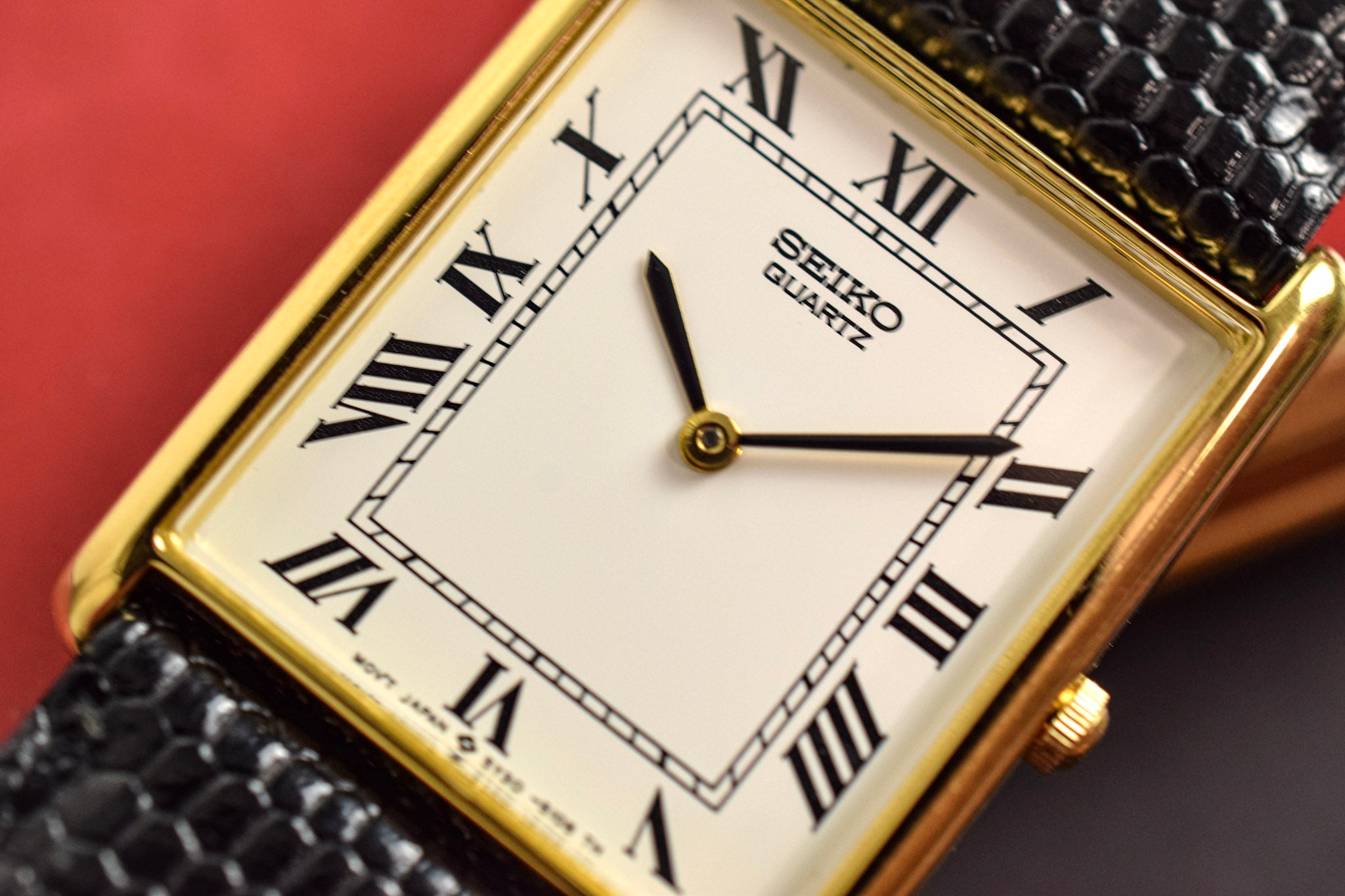 1988 Seiko White Roman Tank – Oldtimer Watch Shop