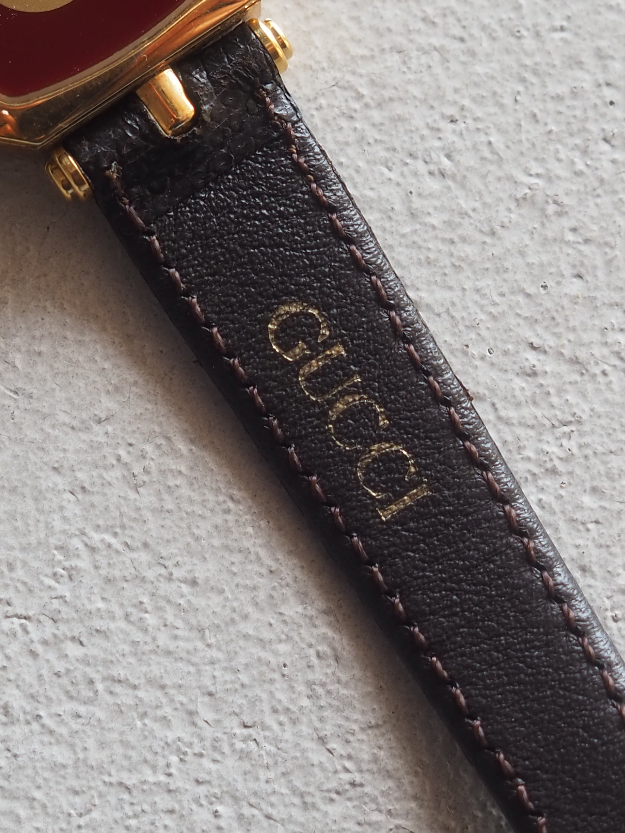 GUCCI グッチ シェリーライン ウォッチ 腕時計 ゴールド レザー