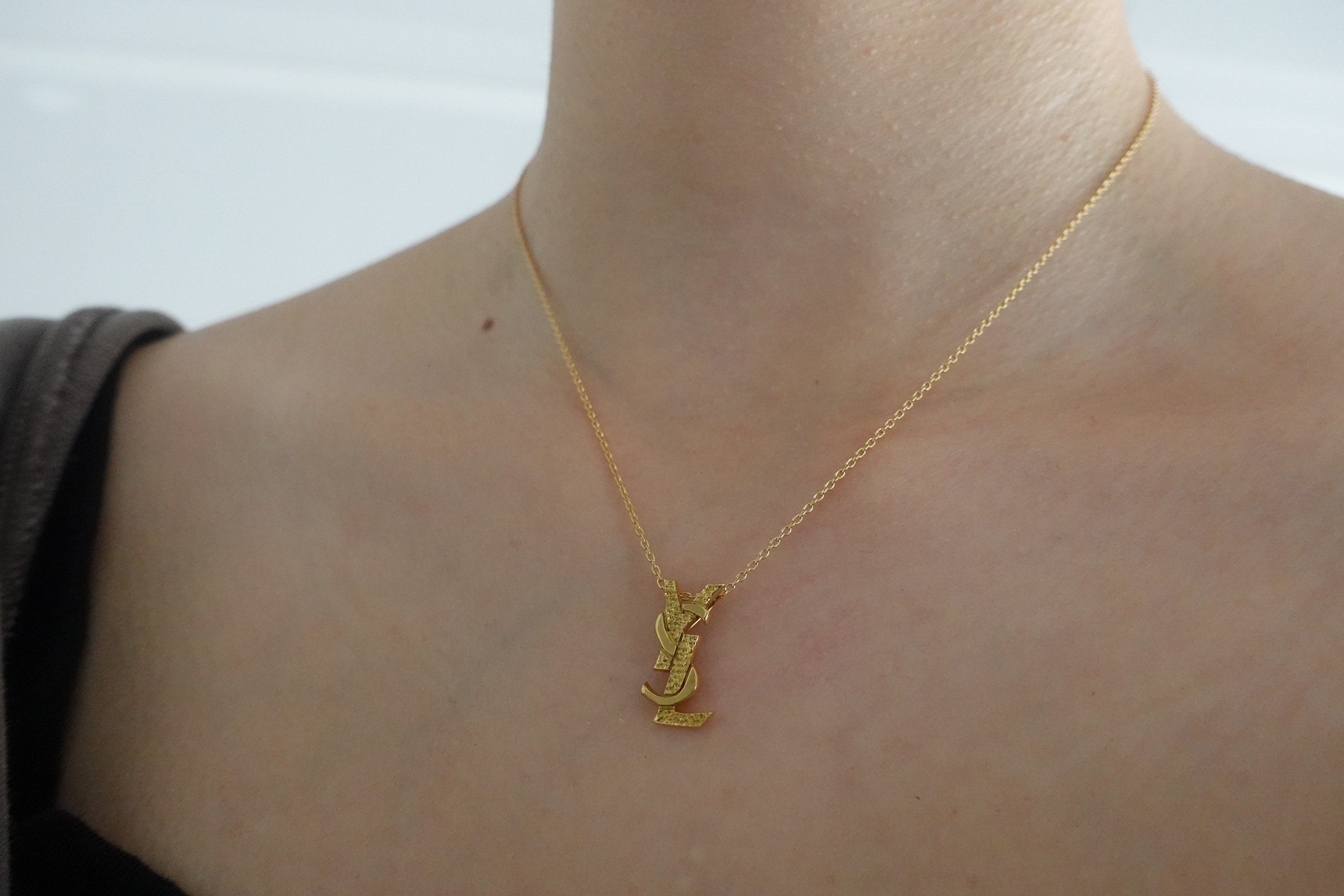 YSL Yves Saint Laurent ロゴ ネックレス 18K