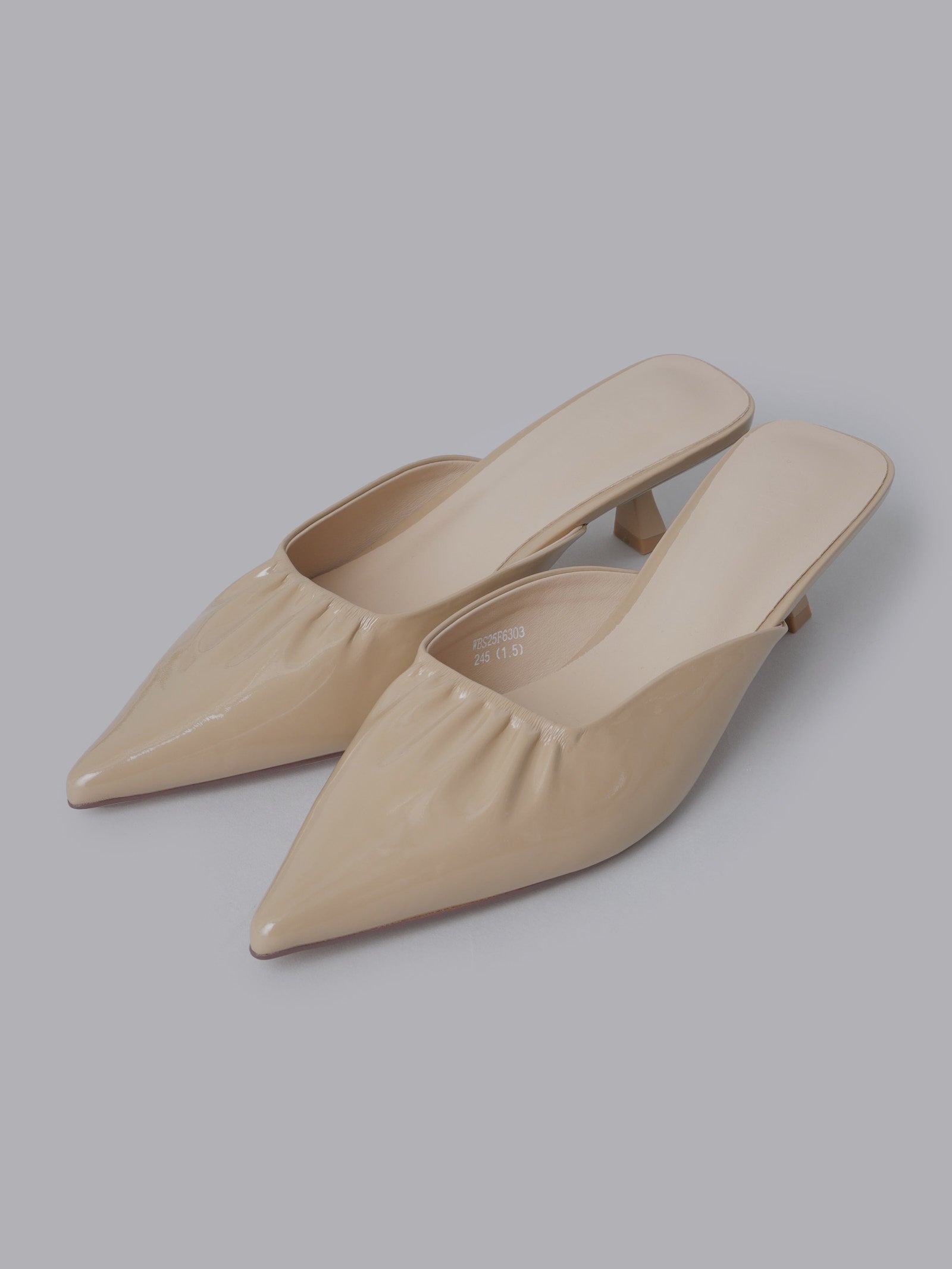 カラーポインテッドトゥミュール