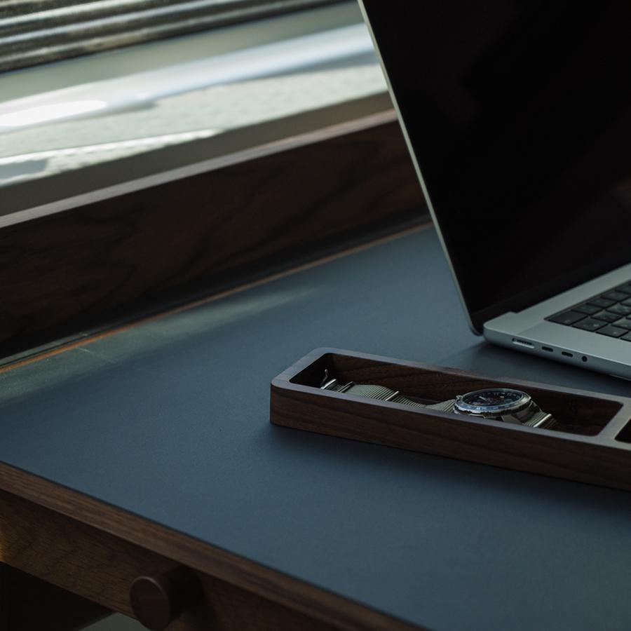 THEO デスク ウォールナット / リノリウム｜【公式】ACTUS online