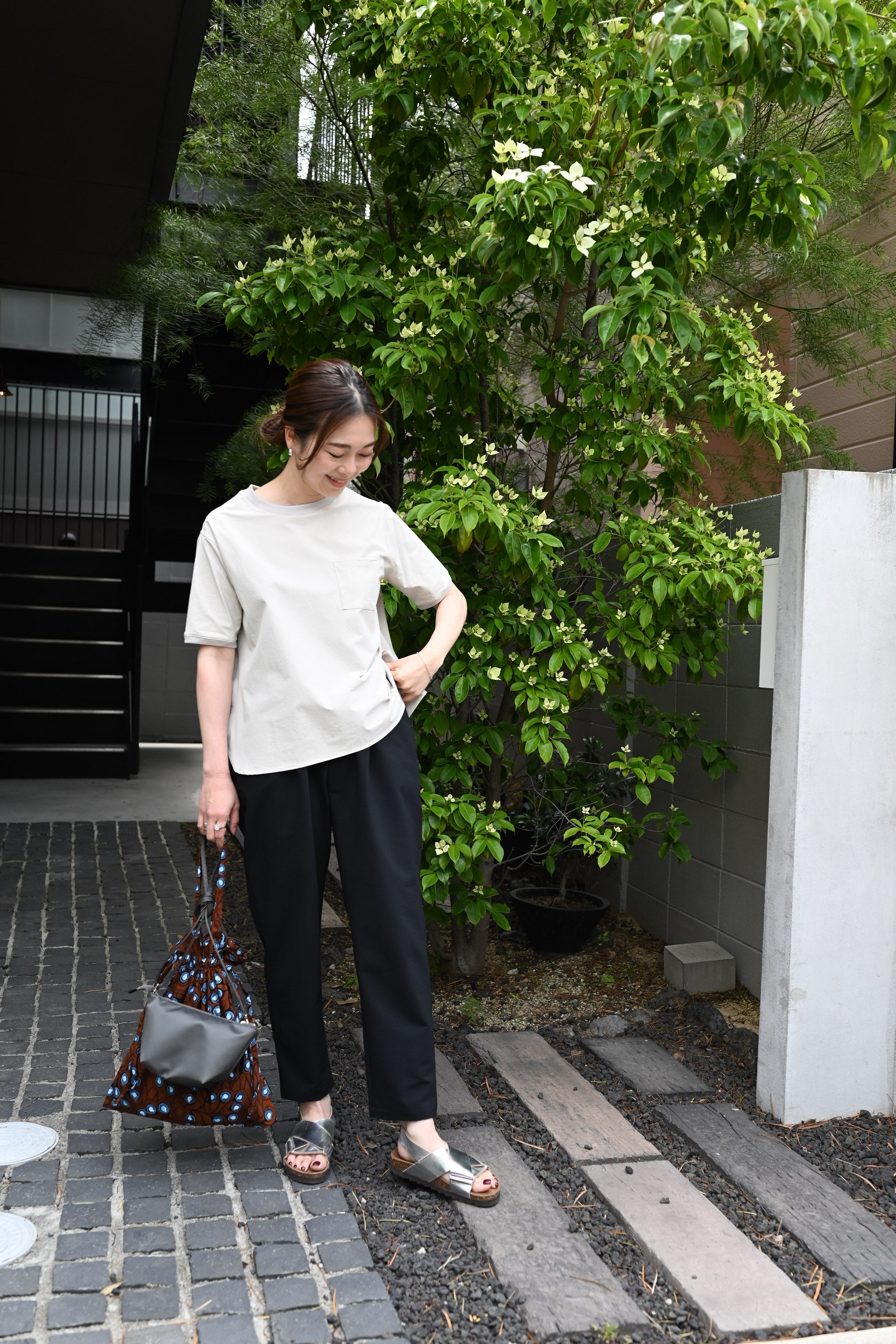 サッカー素材の頼れるテーパードパンツ（吸水速乾） – OURHOME