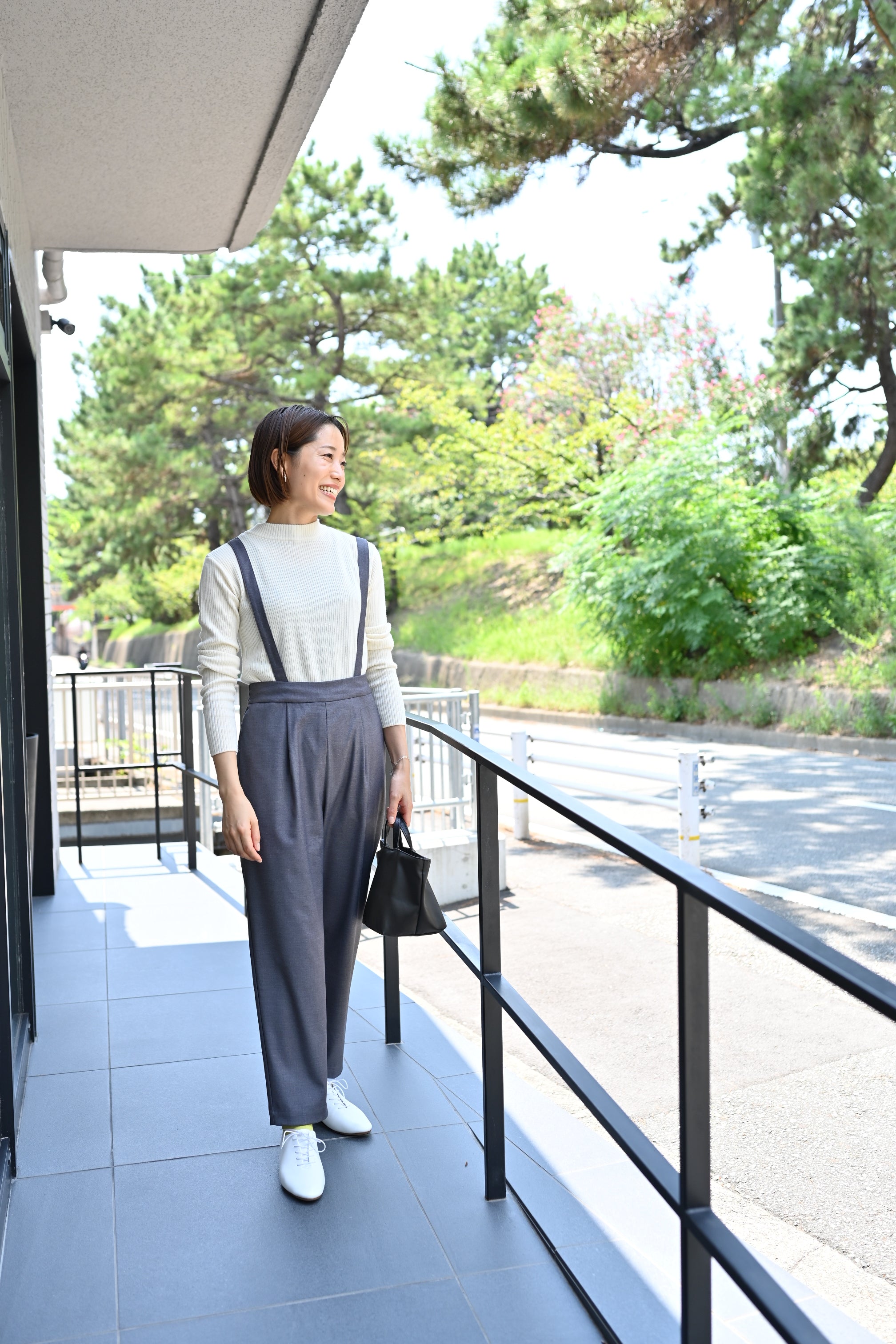 きれいめ素材の2wayサロペット – OURHOME