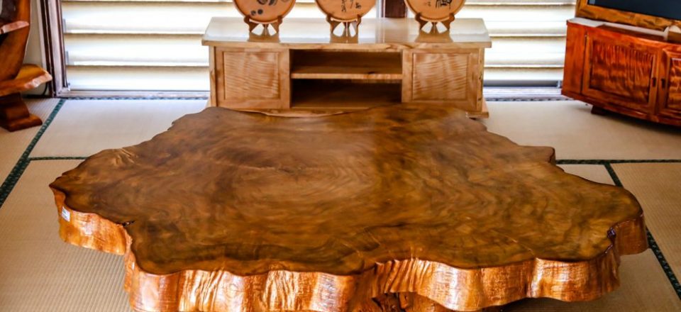 輪切りテーブル・円卓 | 秋山郷 本物無垢の輪切りテーブル発祥の地「山