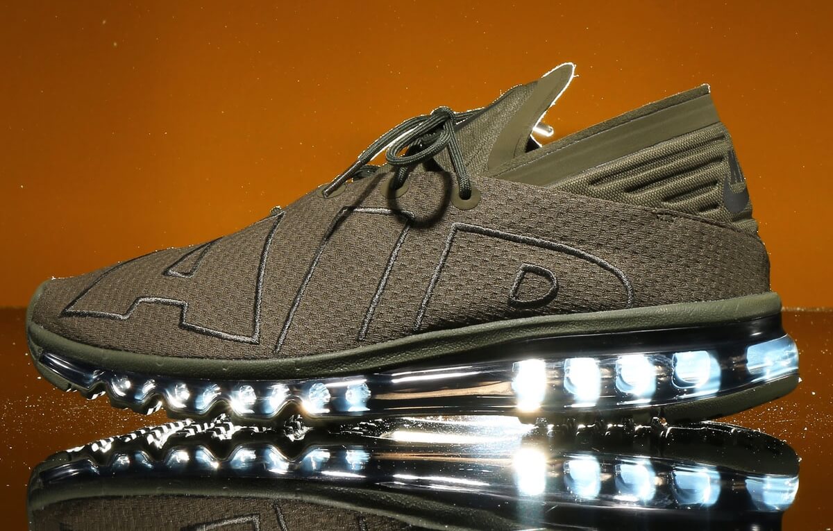 ナイキ「エアマックス フレア」の3つの特徴とは？近代的なデザインに