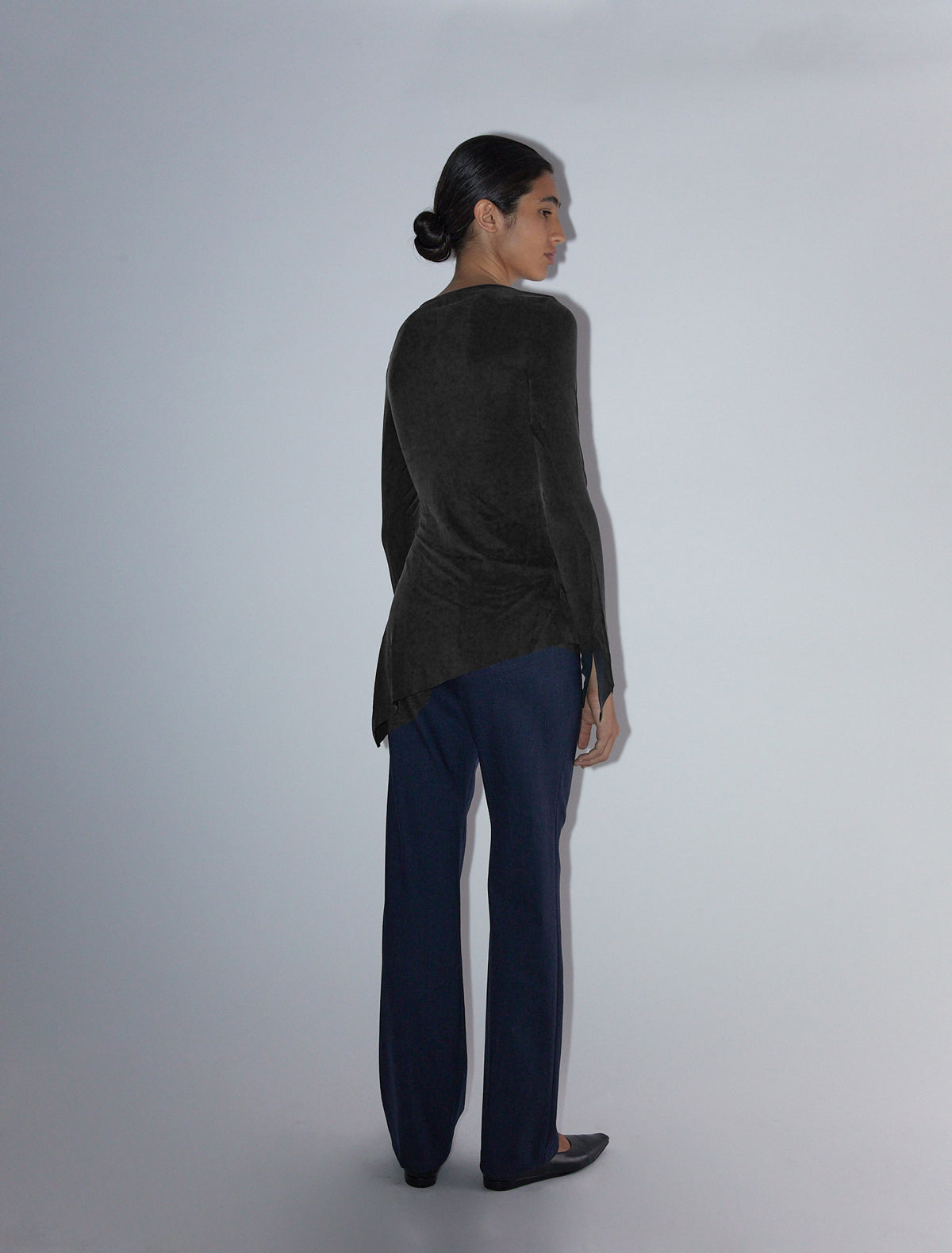 LOTTO-Asymmetric long-sleeved cupro top with cuffs and side slit
