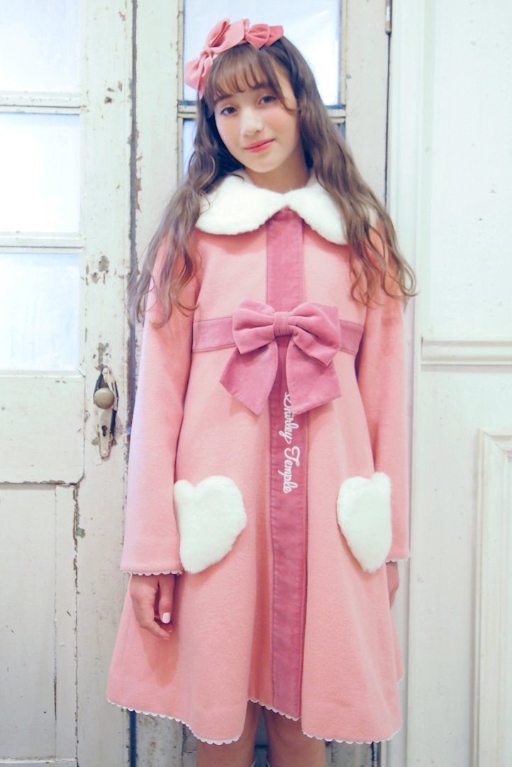 コート予約で大人気の「HEART RIBBON COAT」は プレゼントラッピングが