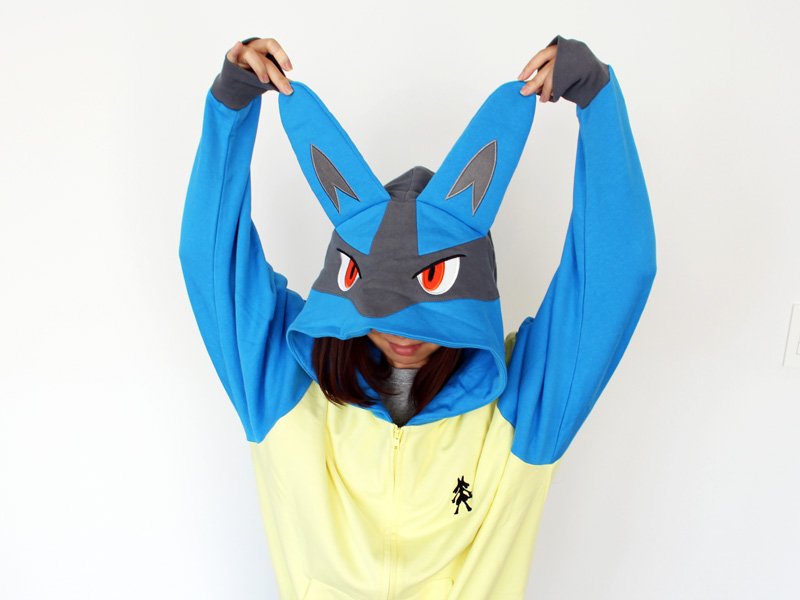 ルカリオパーカーと Tシャツ Halloween Festival! にぎやかな