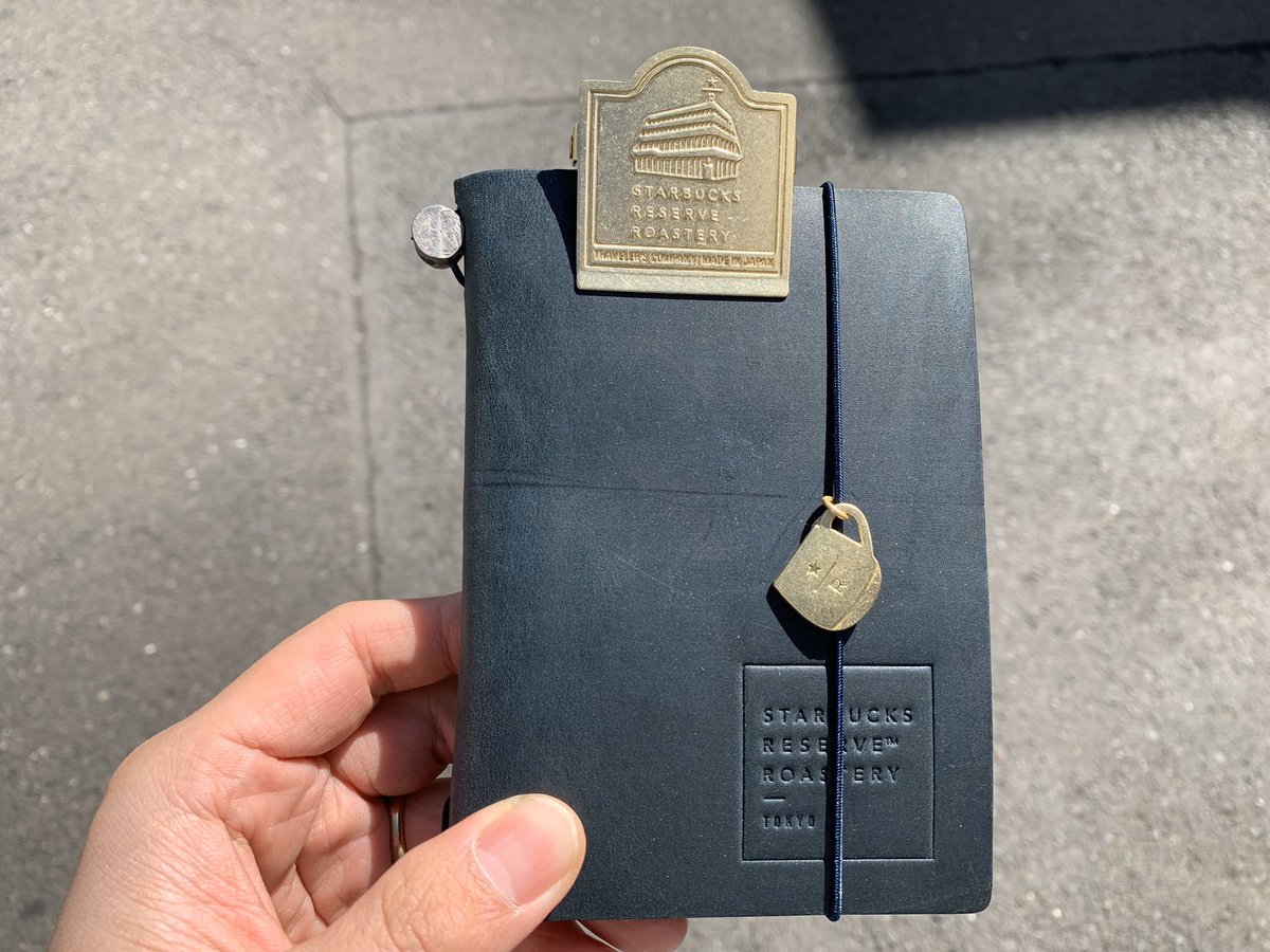 スタバコラボパスポートサイズブルー！最近のブルーブーム中の私から