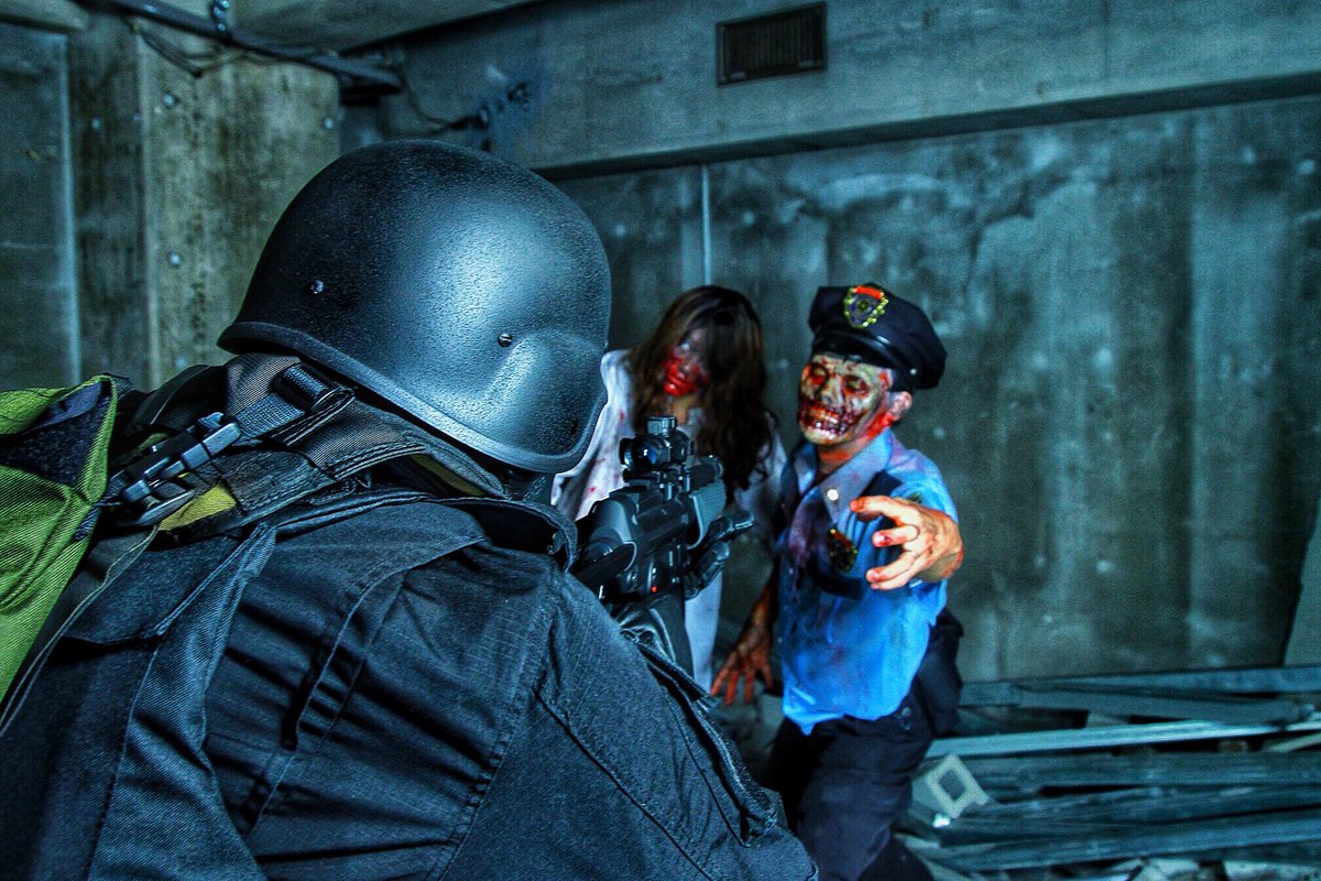 バイオハザードRE2 コスプレ ハンク装備 Gバーキン:gaiさん(@gai_JRS
