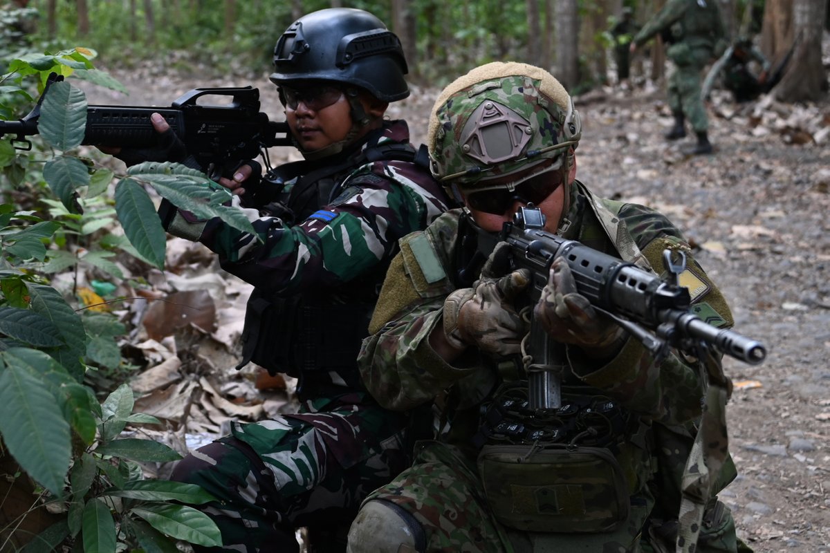 令和5年度米尼軍等との実動訓練②】 #第1空挺団 は、令和5年8月