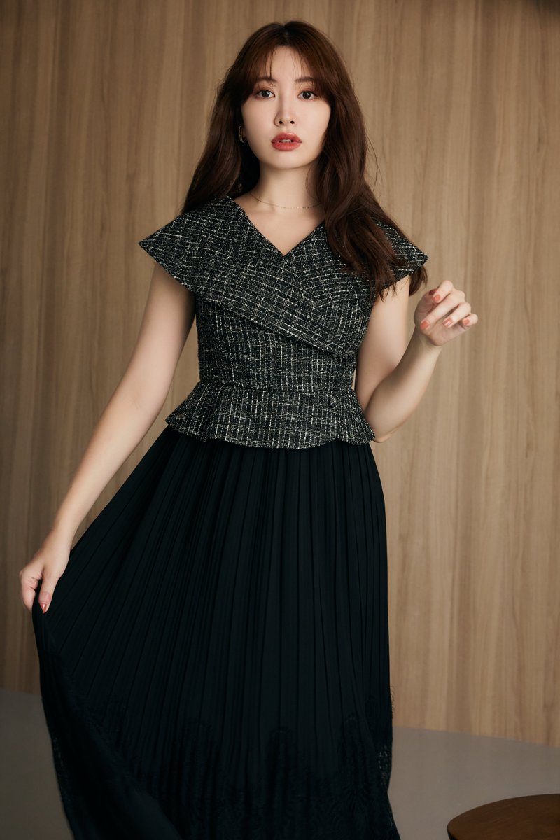 Siena Big Collar Pleated Dress// 着るだけで気品溢れるスタイリング