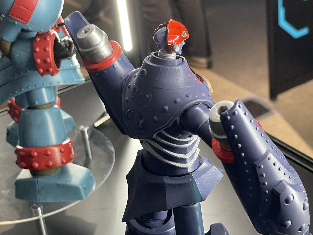 20cm越えの組立キット「ビッグオー」とOVA版「ジャイアントロボ」 でけ