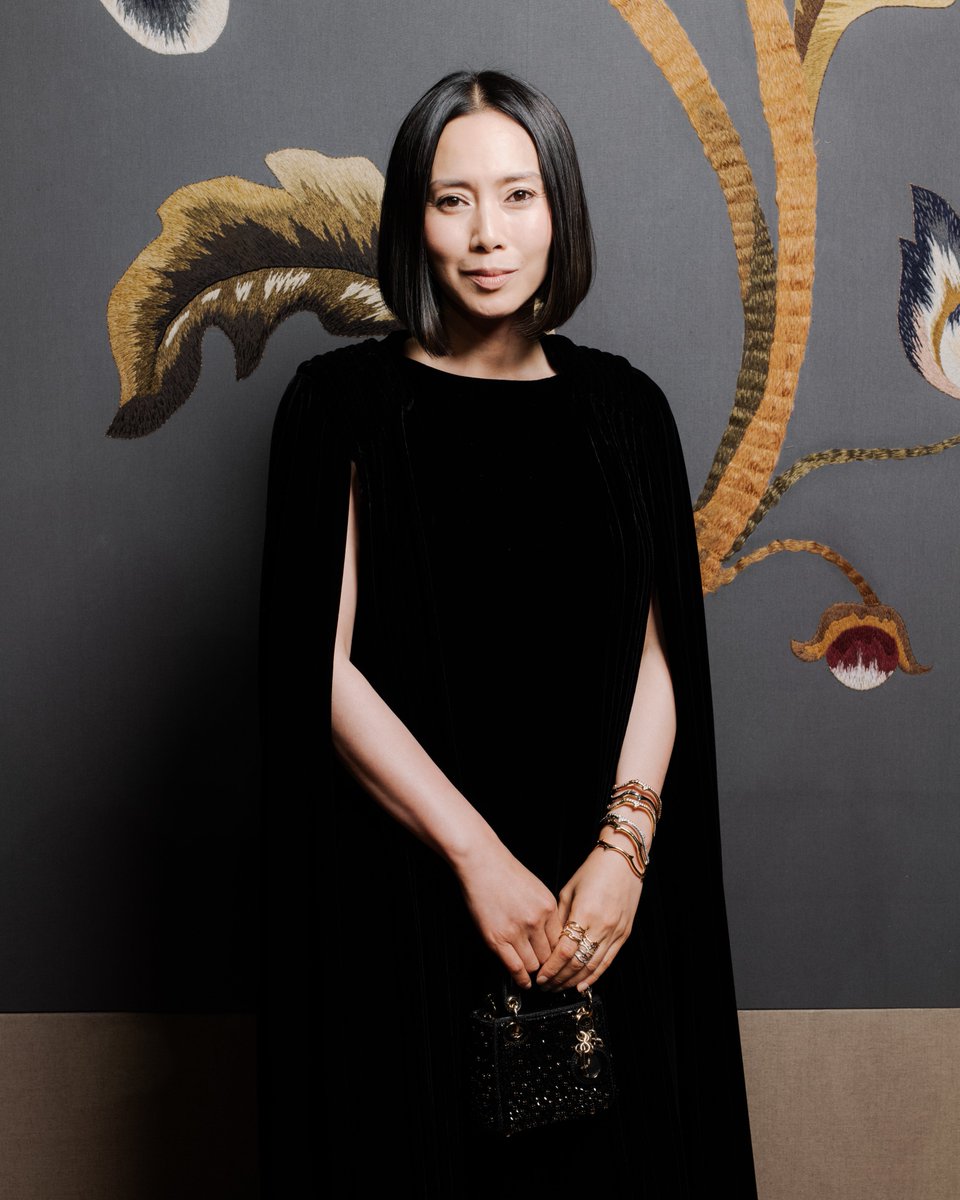 女優の中谷美紀は、#DiorCouture 2022-2023 秋冬 コレクション ショー