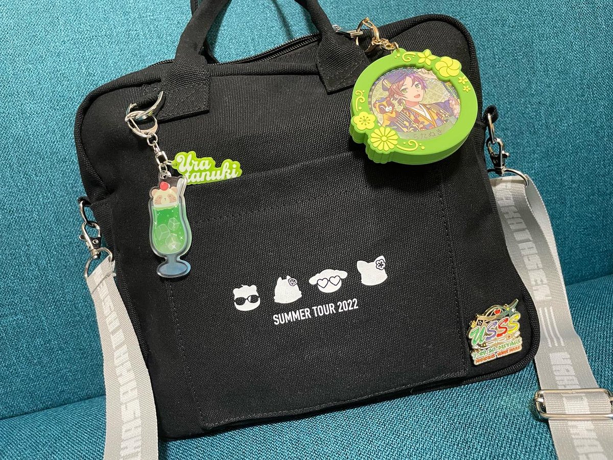 浦島坂田船公式グッズで痛バ作ってみたー！ 初めて痛バ組んだ。難しい