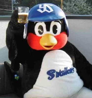 The Yakult Swallows' beer-loving mascot, Tsubakuro, is bringing
