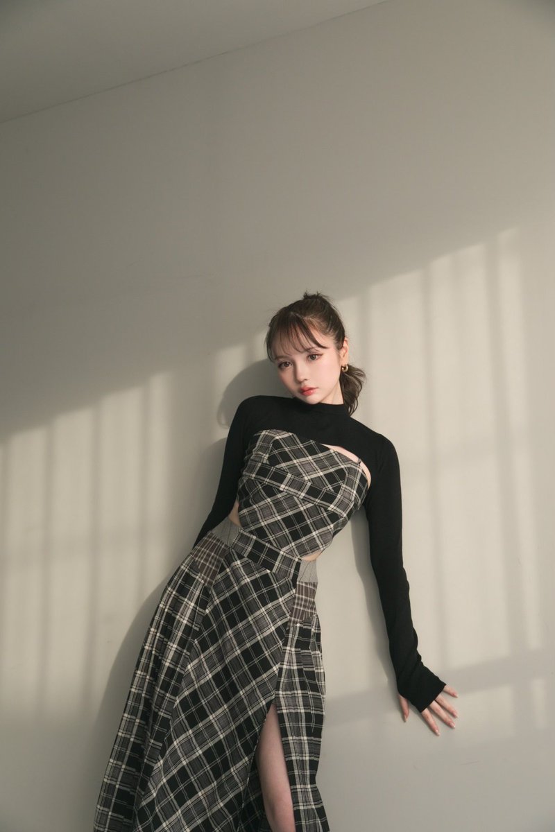 belle checked dress color beige/black ¥15000+tax トップスはシルク