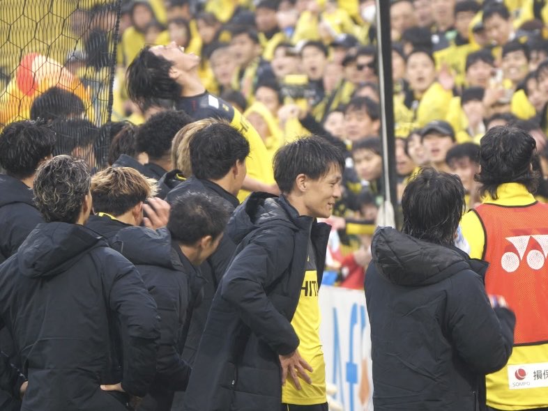 おまけ8点付】柏レイソル スーツラッフルくじ 仲間隼人 特大アクスタ