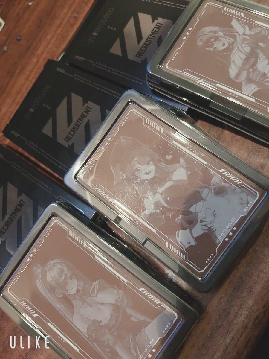 勝利の女神NIKKE隊員募集チョコレート 3つ買ったお！！！ めっちゃ