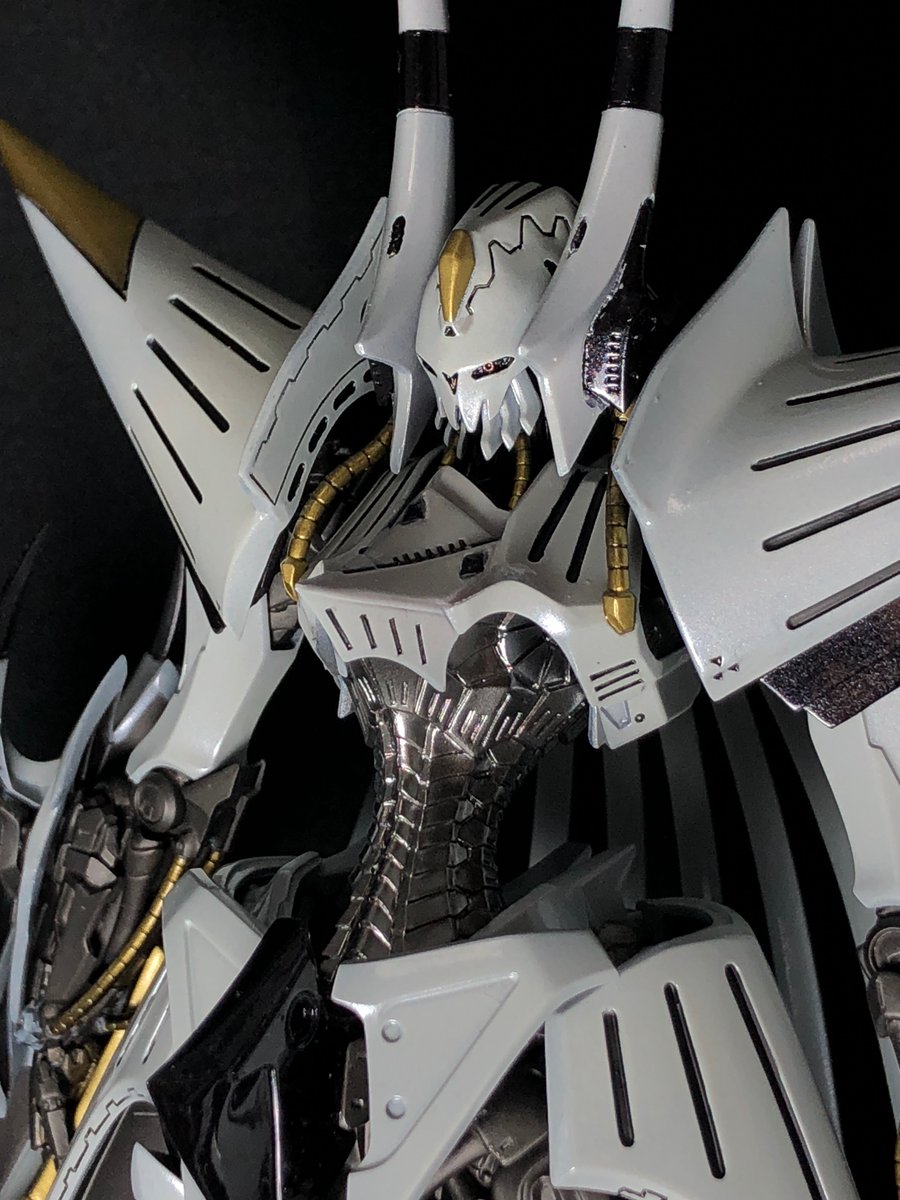 ボークスのガレージキット、「SAV 1/100 ファントム ナイアス