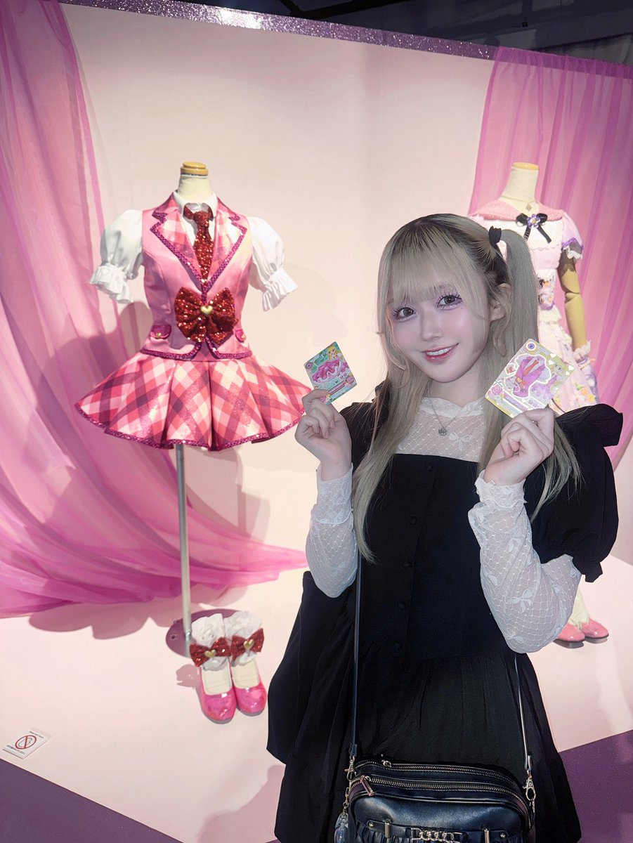 配布カードはいちごちゃんピンクステージコーデでした🍓🫶🏻一緒に行っ