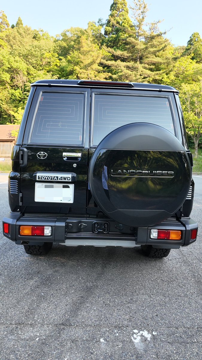 ランクル70のスペアタイヤカバーをハーフハードカバーに交換してみまし