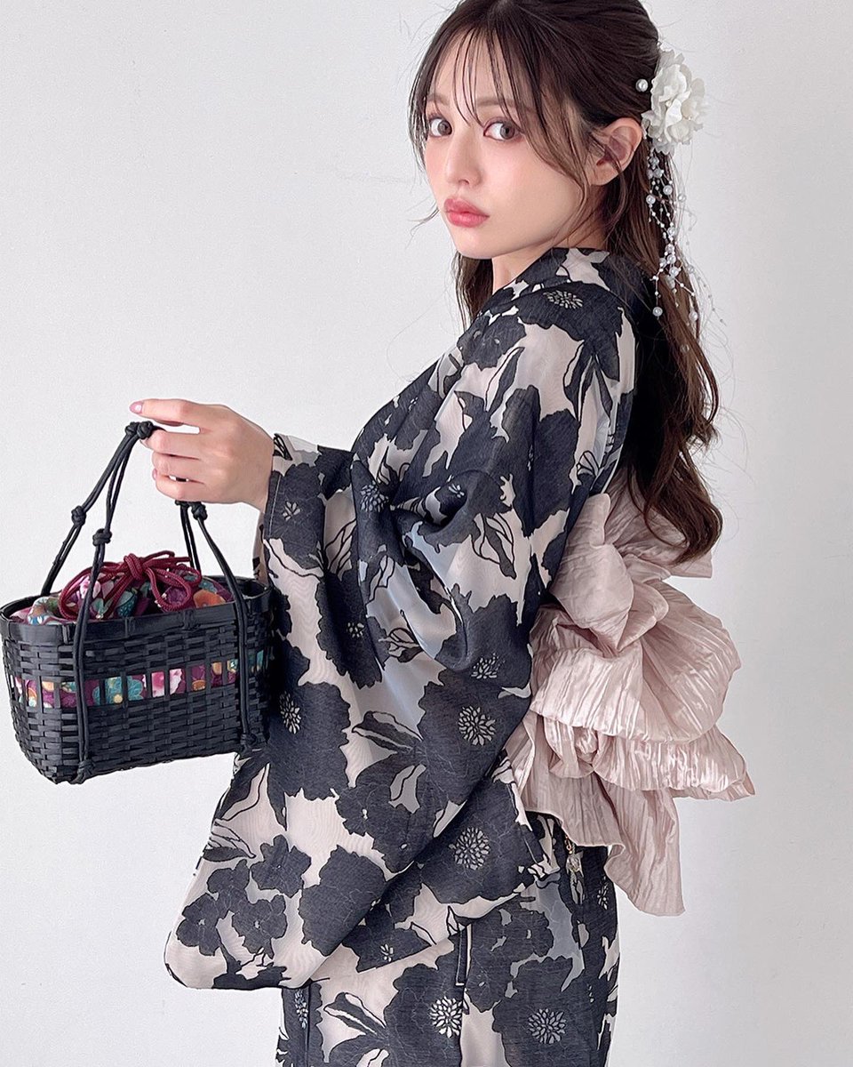 GRL ガーベラ浴衣セット+ 下駄+ 兵児帯セット GRL ガーベラ浴衣セット+