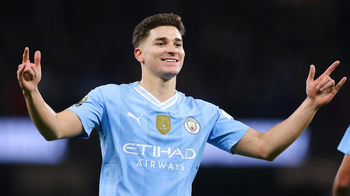 Manchester City, Julian Alvarez'i €70M + €20M bonuslar