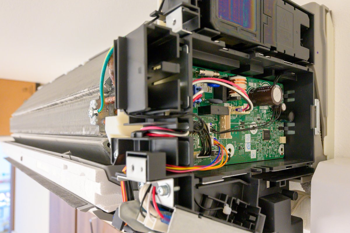 予想どおり、ダイキンエアコンAN224AESにBRP084A47無線LAN接続