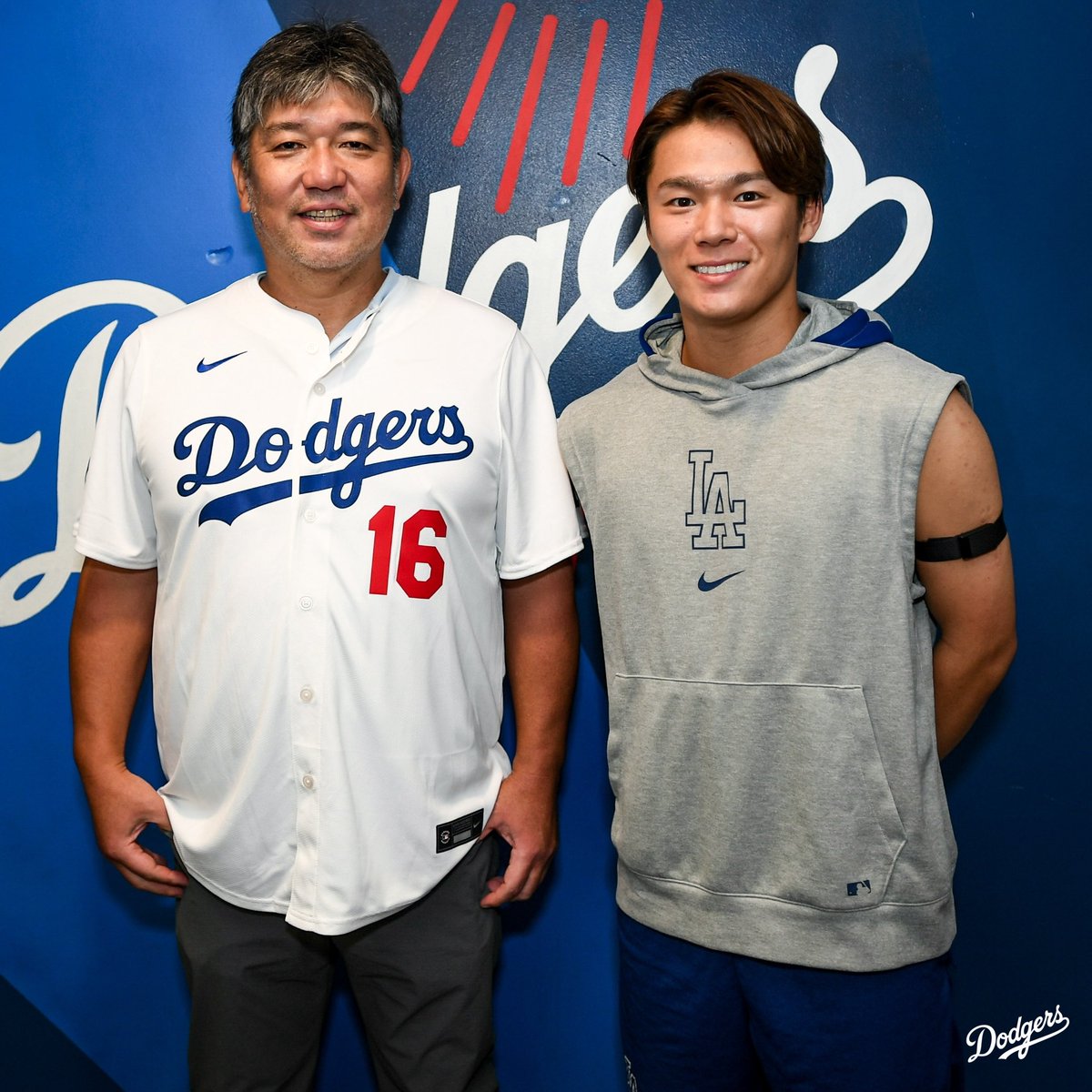 野茂英雄と大谷翔平がツーショット写真🔥 【背番号】 野茂英雄 16番