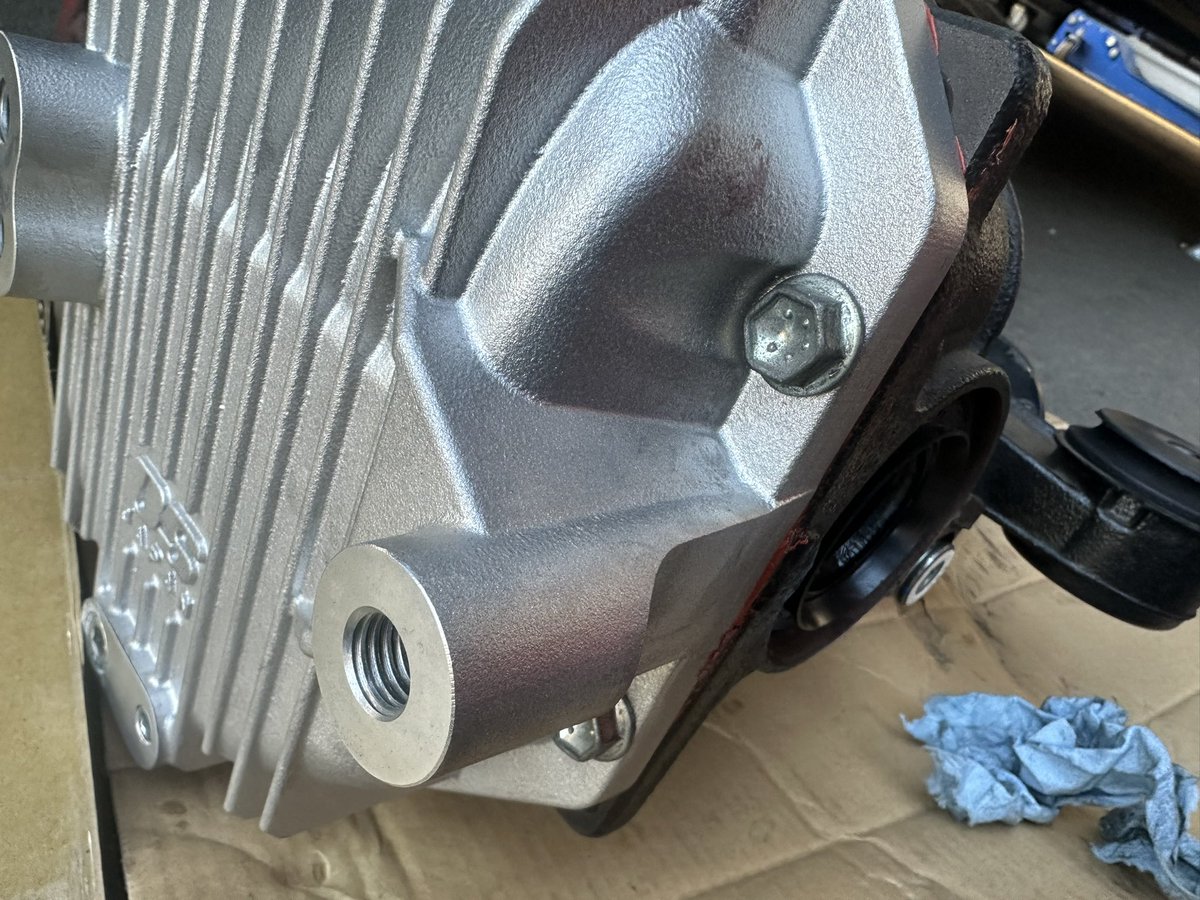 GR86 ファイナルはトヨタ純正4.5に変更。 デフカバーはOS技研製を装着