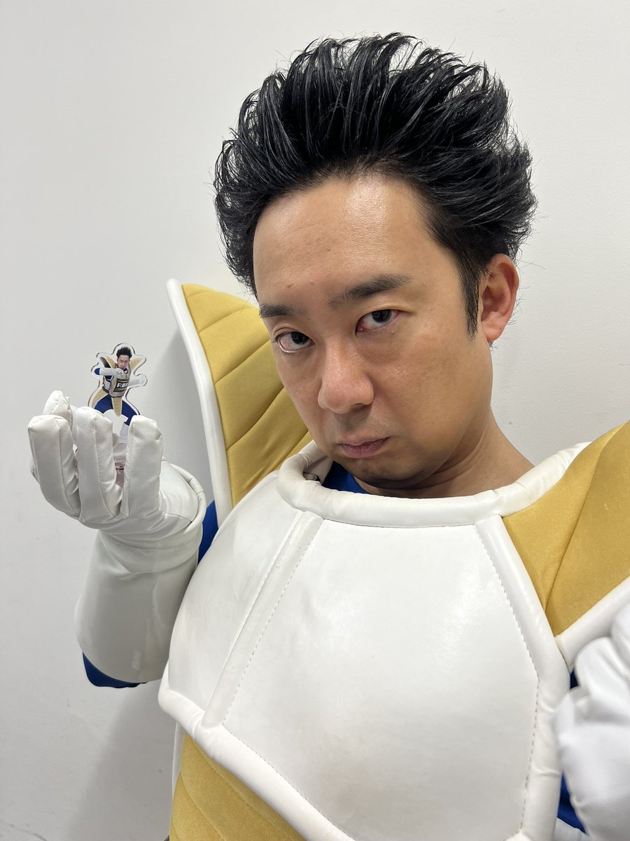 座王武道館ライブ アクスタと同じポーズのR藤本さん✨✨✨ 【グッズ