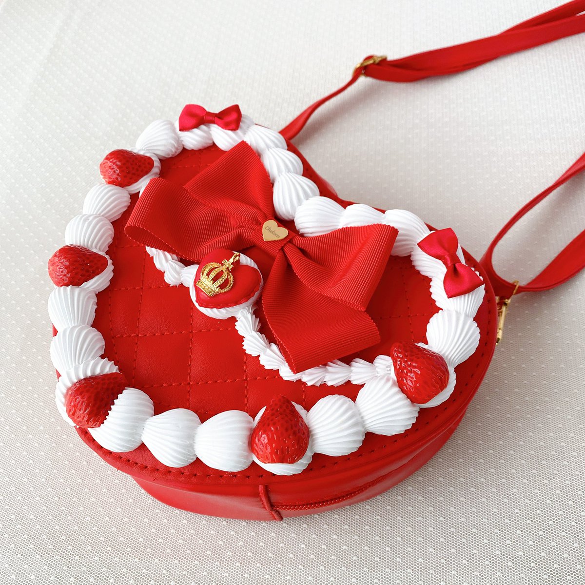 🎀ロマアラ販売品⑨🎀 いちごのケーキショルダーバッグ🍓 いちごケーキ