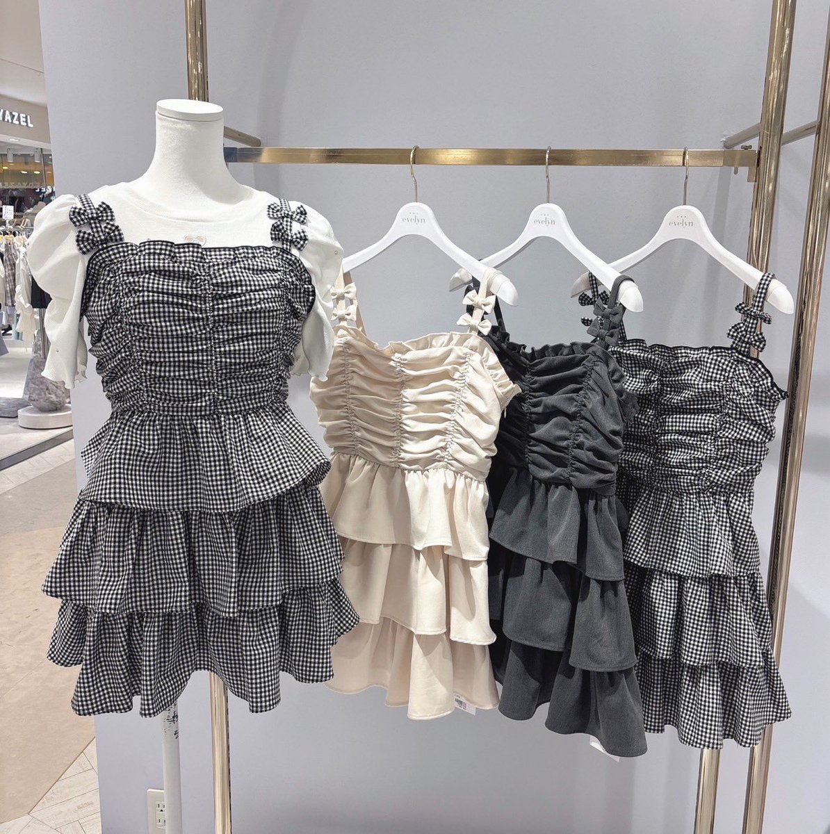 evelyn渋谷店 *.+ﾟ🎀staff coordinate🎀*.+ﾟ ⟡リボンキャミギャザーOP