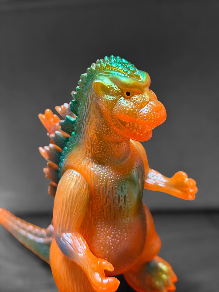 ソフビアイランドさんから マルサン ゴジラ1st 愛媛みかんカラー🍊が