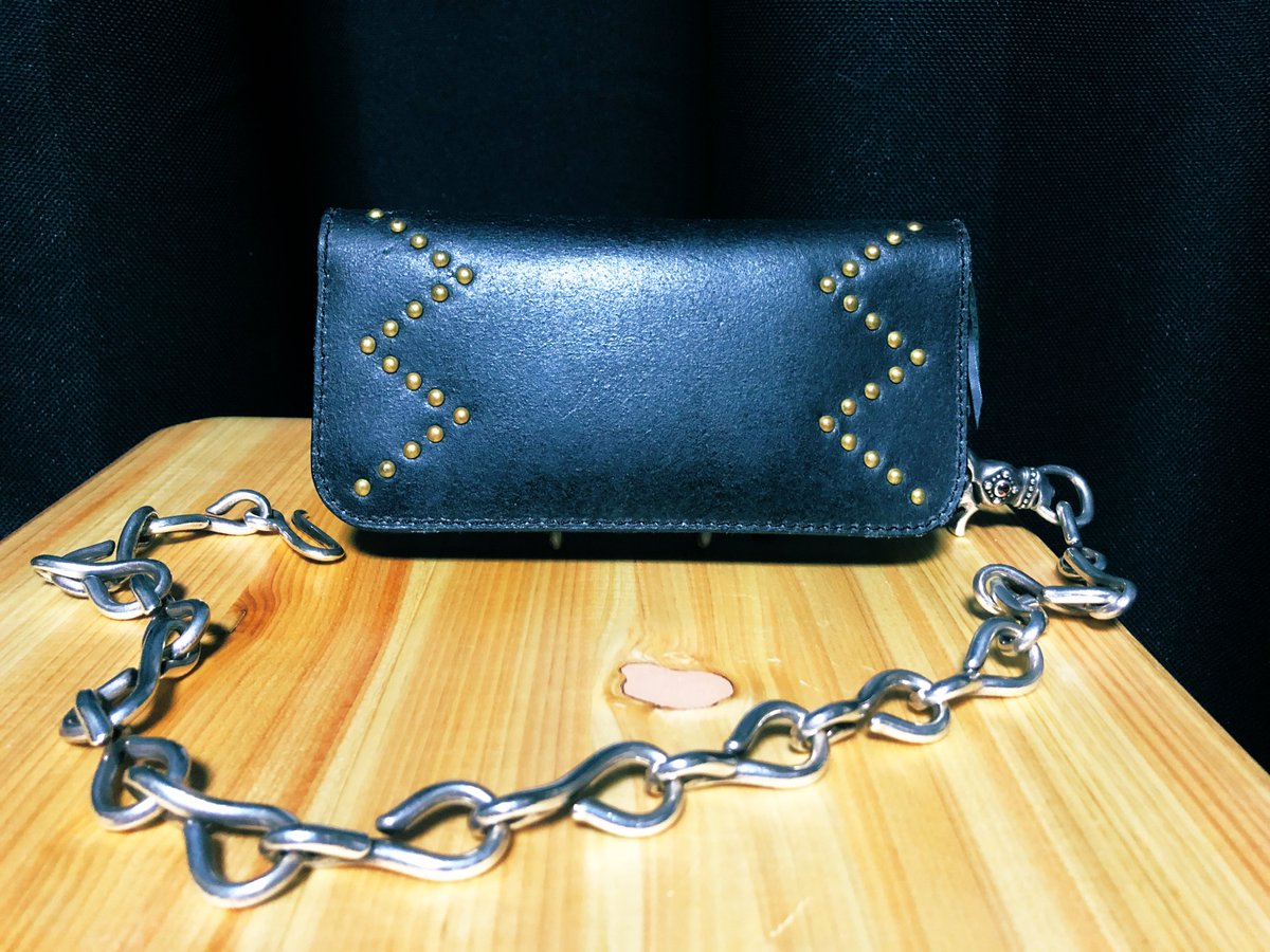 19歳で買って、以来18年使ってるウォレットチェーン もう人生の半分