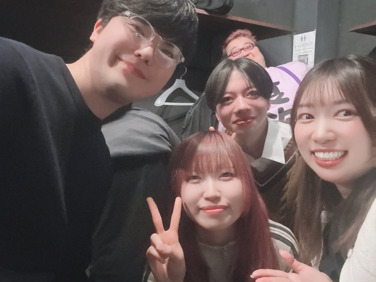 スマイルチャージ休日編☕️ 1回目お昼の部出演でした🐰🧡 ゲスト芸人