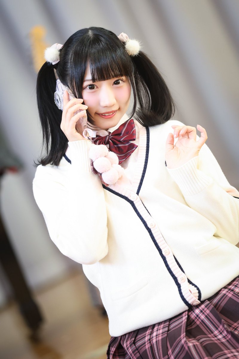 デビューまであと1️⃣3️⃣日。 ついに、あと13日。 まっすぐな瞳に