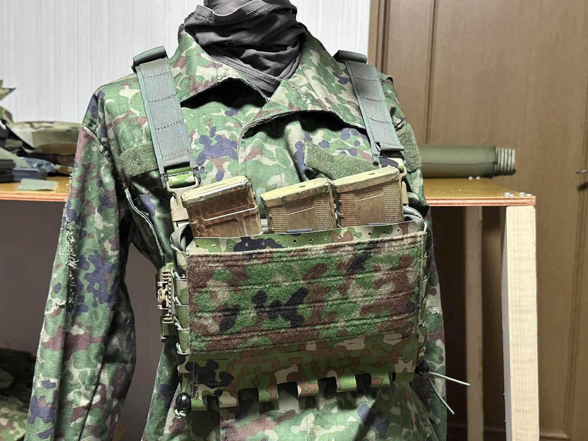 ミリタリー物販 マルチリグ プレートキャリアにもなるチェストリグです