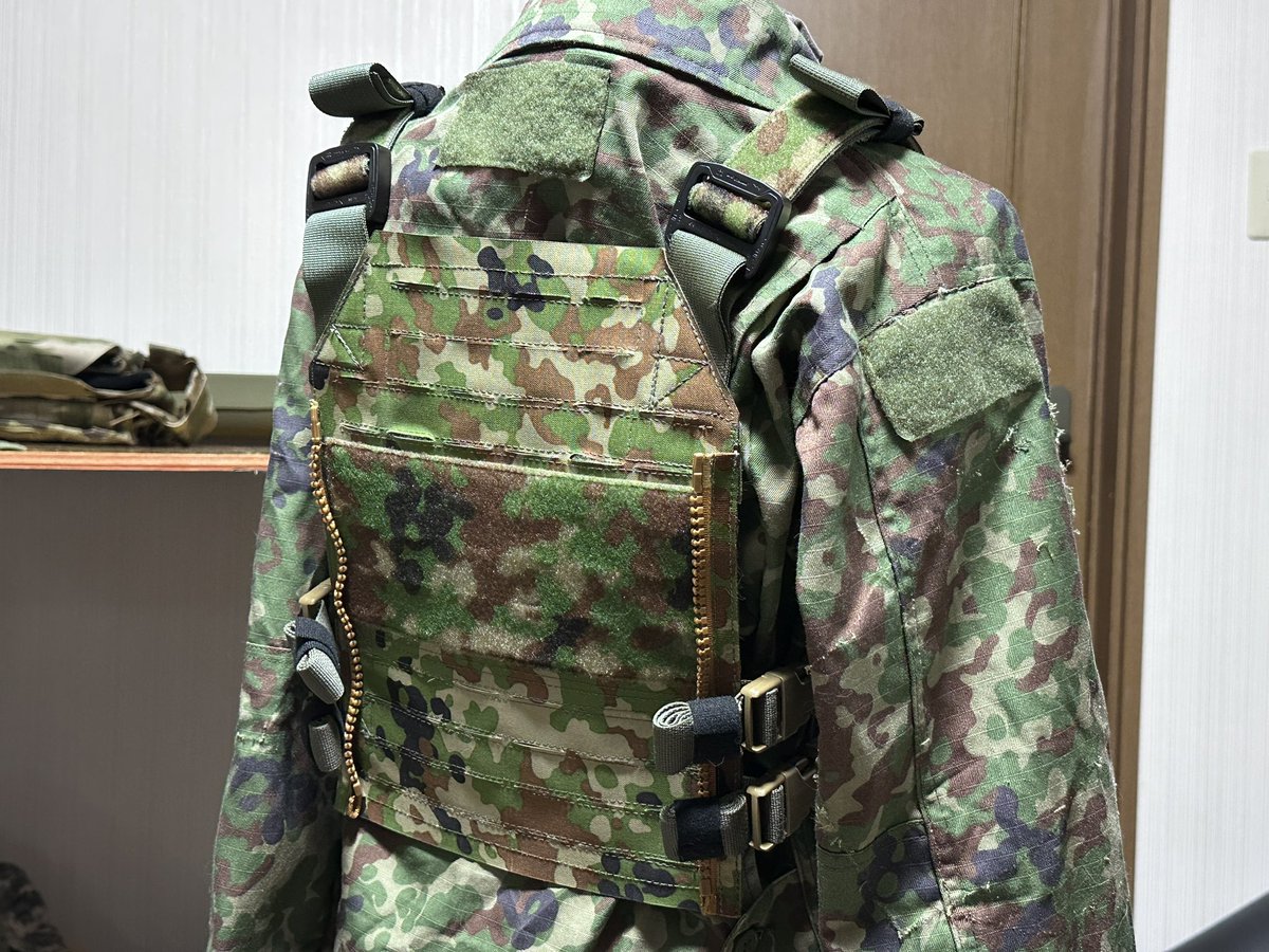 ミリタリー物販 マルチリグ プレートキャリアにもなるチェストリグです