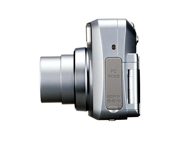 ペンタックス、実売3万円でフレキシブル液晶を搭載した「オプティオ33LF」