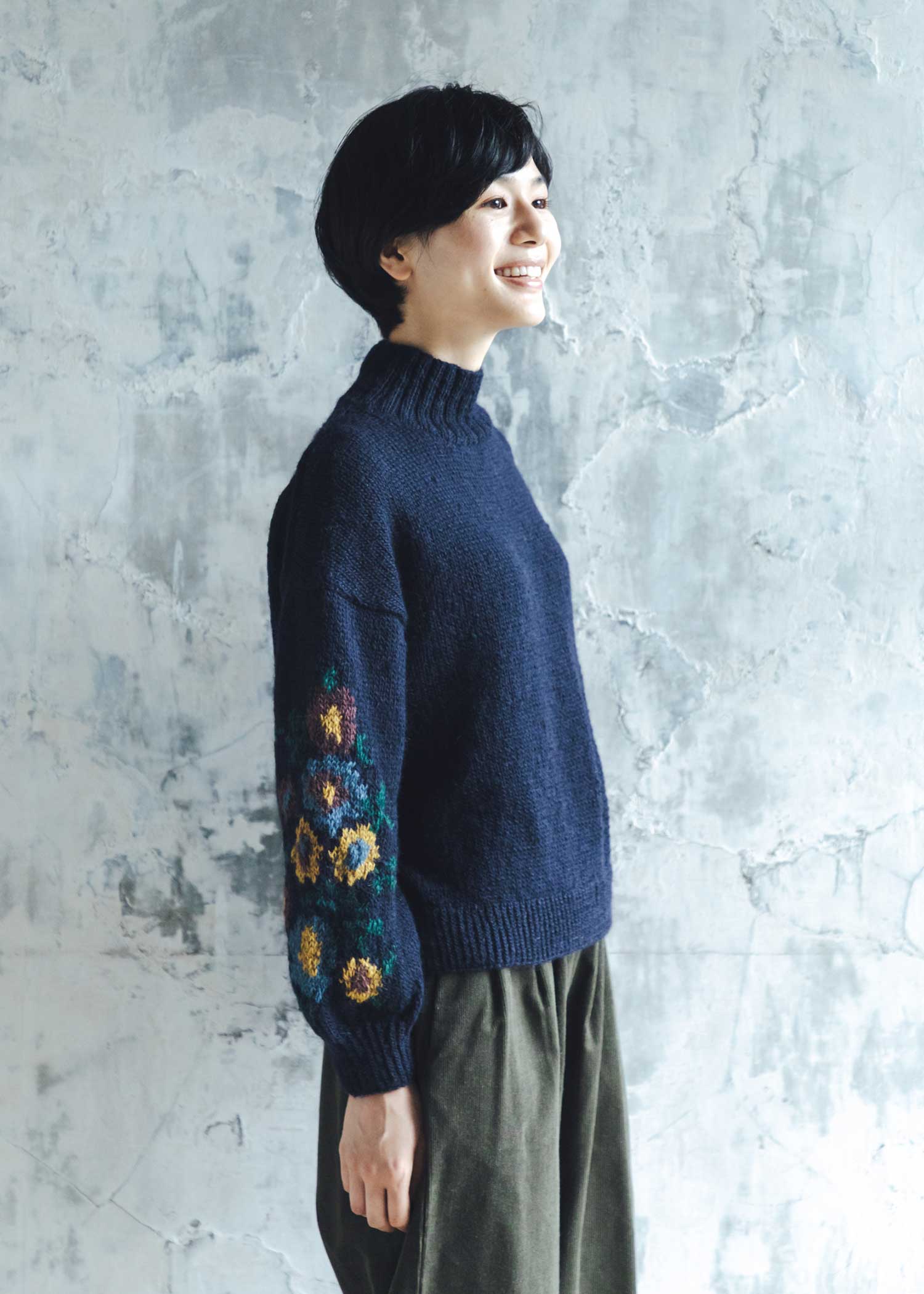 手編み花柄ジャカードハイネックプルオーバー