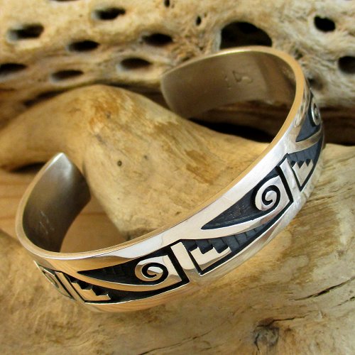 ホピ族：Stewart Tewawina Dacawyma ウォーター＆クラウド カフ