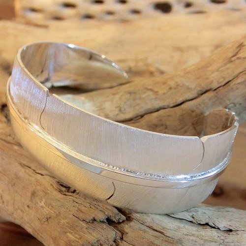 イスレタ族：マイケル・カーク（Michael Kirk）フェザー カフ