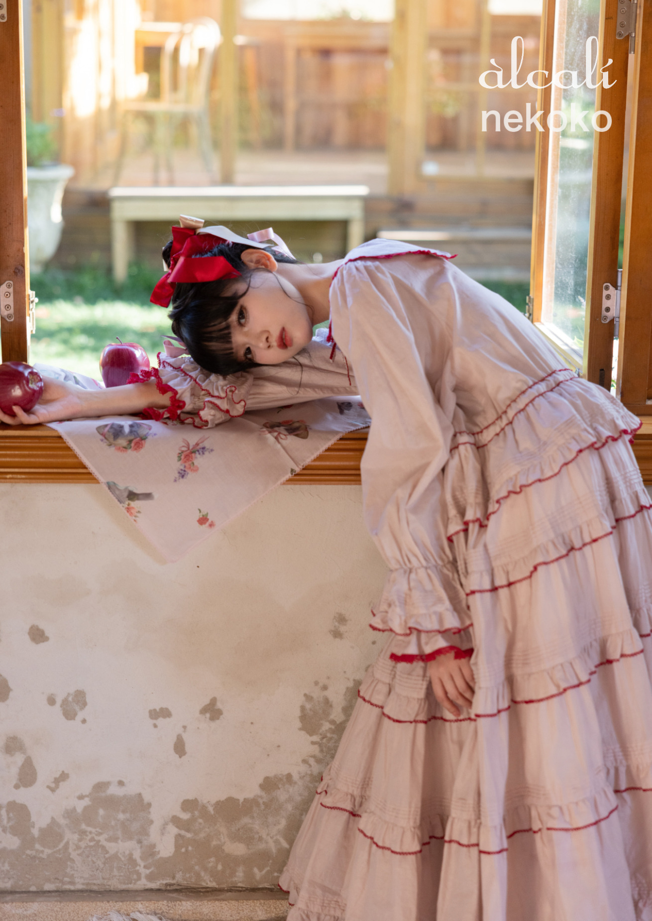 アルカリのalcali×猫梓子 (ネココ)カタログ｜PINK HOUSE