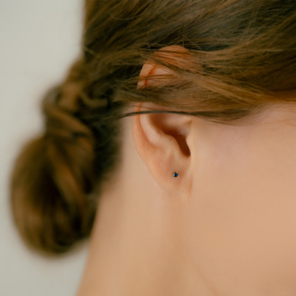 アウイナイト ピアス│希少石・レアストーン アウイナイト ボディ