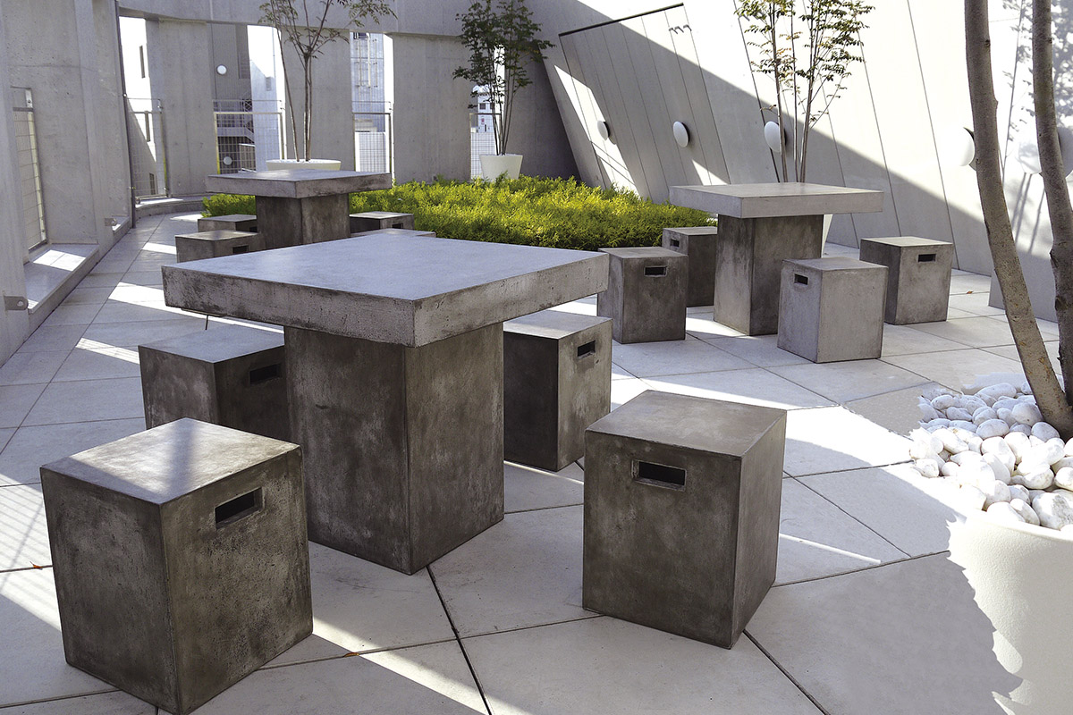 デッサウ チェアー - ガーデンファニチャー PIEDS NUS（ピエニュ