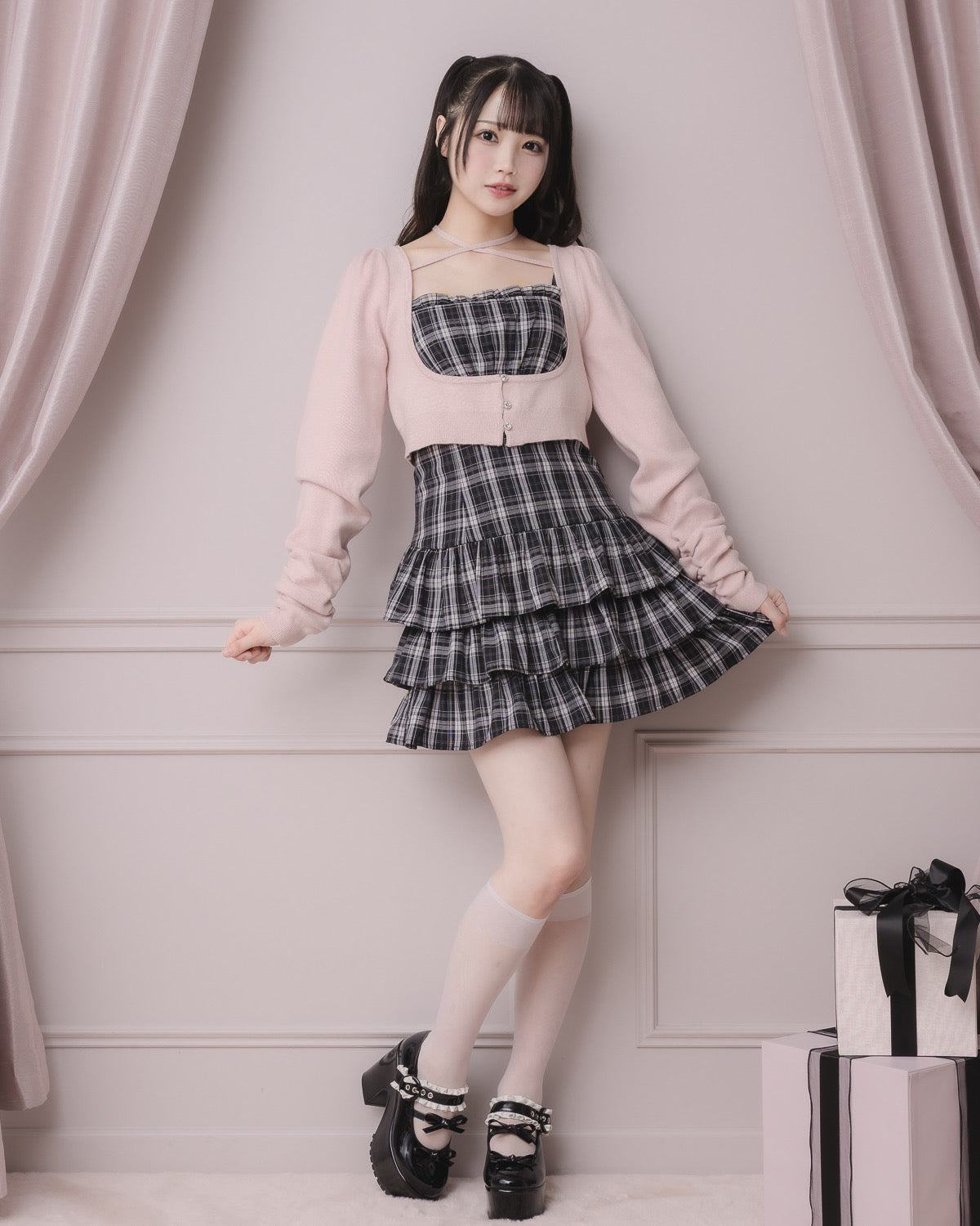 ビジューカーデ×チェックワンピセット – pium