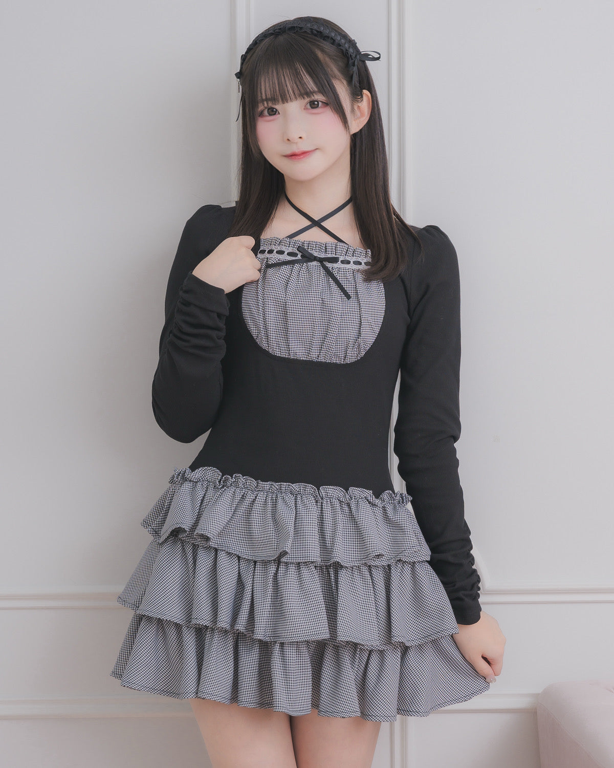 ラウンドフリルティアードリブワンピース – pium