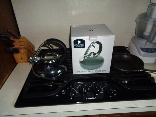 Reviews for Chantal Classic Loop 7.2-cups Enamel-On-Steel Onyx Tea